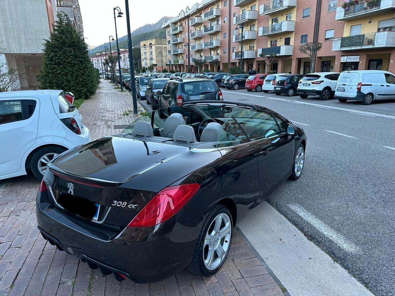 Peugeot 308 1.6 THP 150CV CC Féline