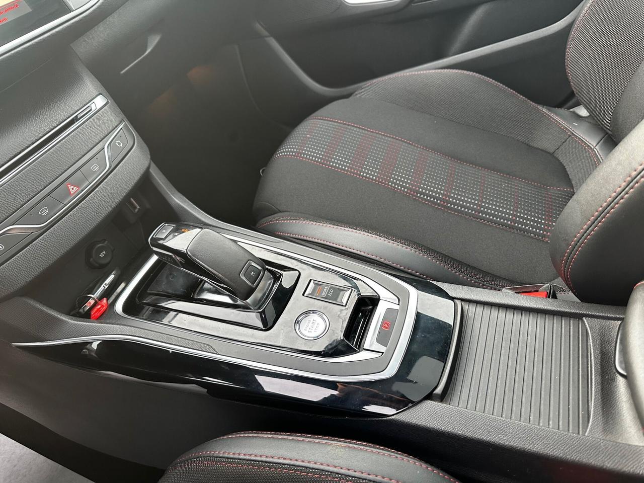 Peugeot 308 BlueHDi 130 GT Line AUTOCARRO N1