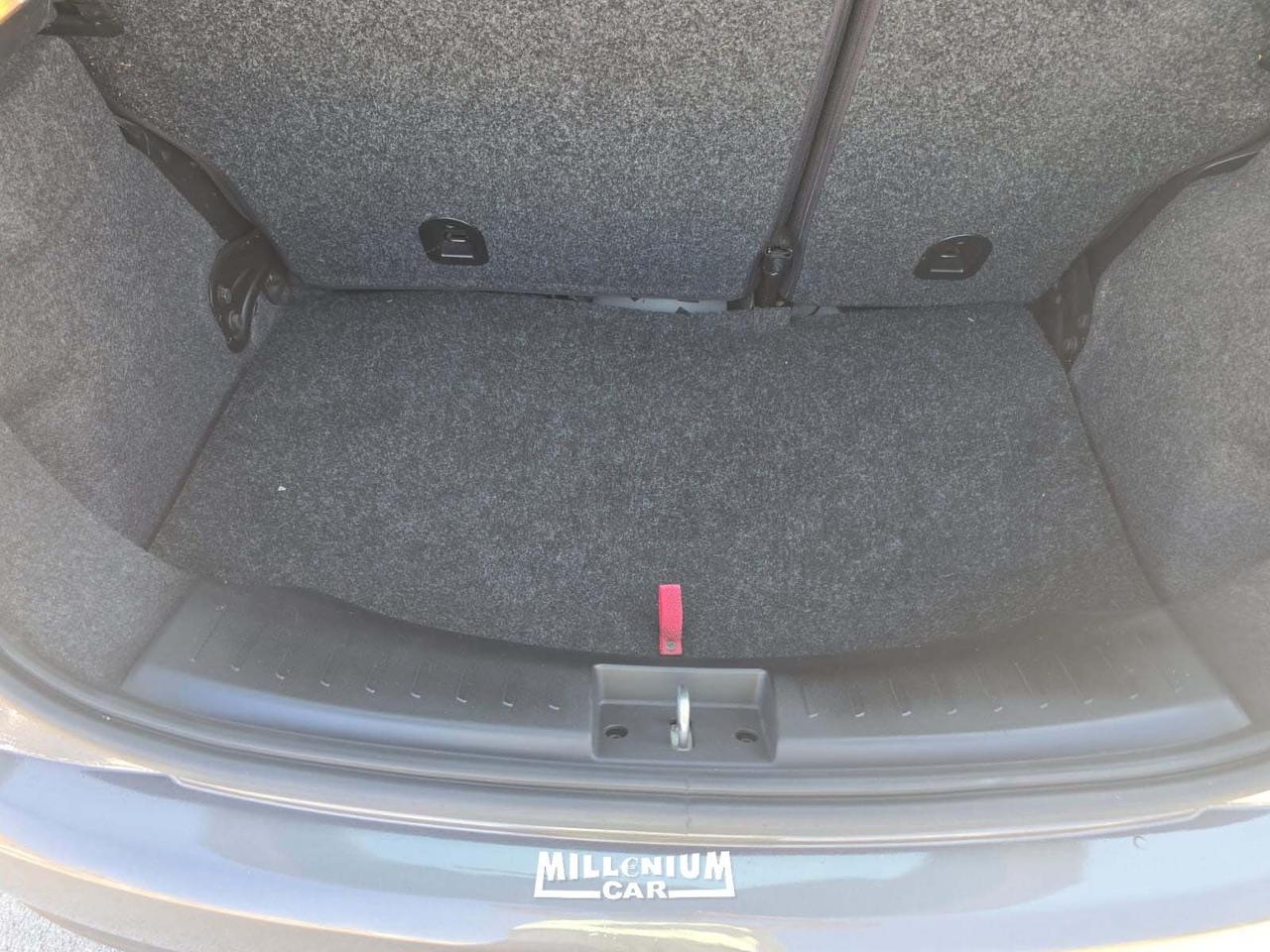 LANCIA YPSILON GOLD HYBRID 2022