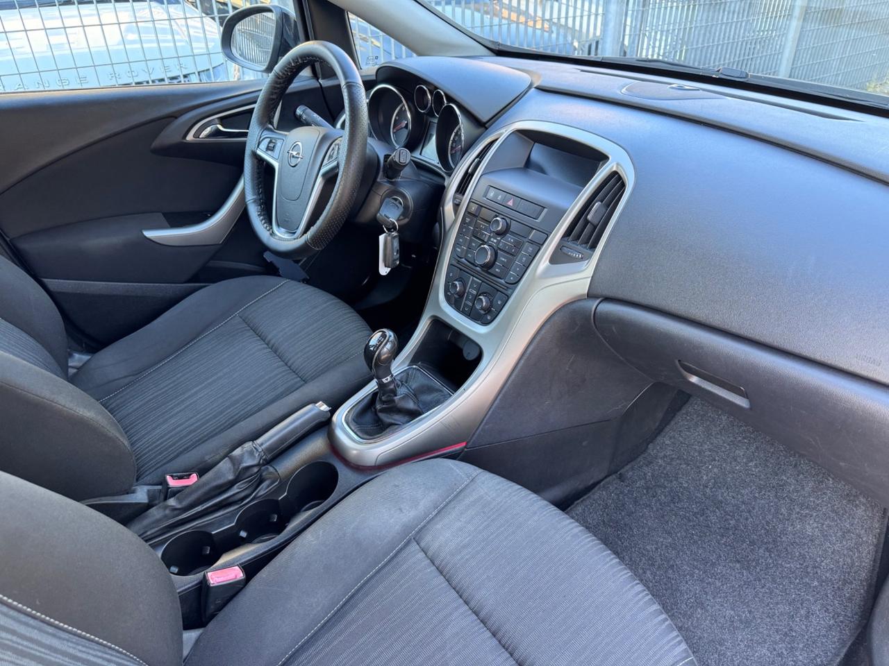 Opel Astra 1.7 CDTI 110CV GARANZIA 12 MESI