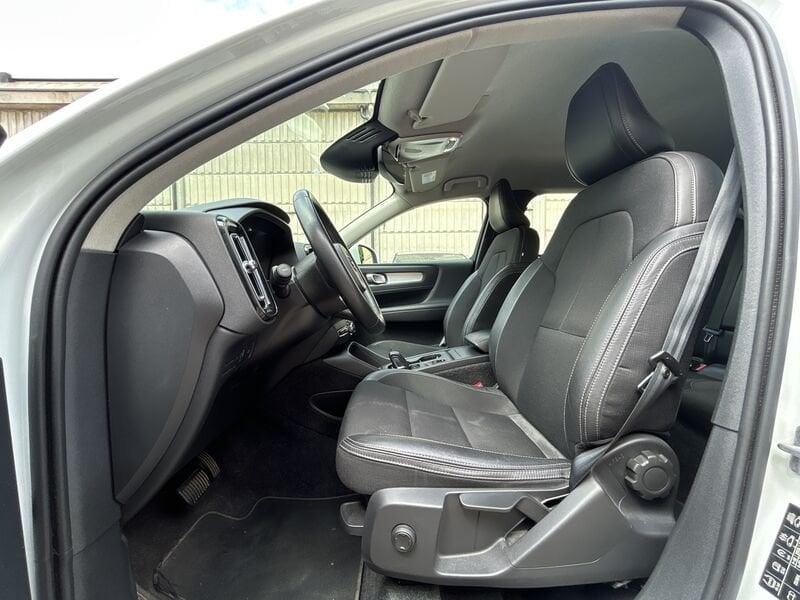 Volvo XC40 D3 AWD Geartronic Momentum