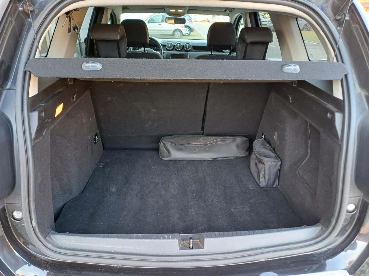 Dacia Duster 1.6 SCe GPL 4x2 Prestige