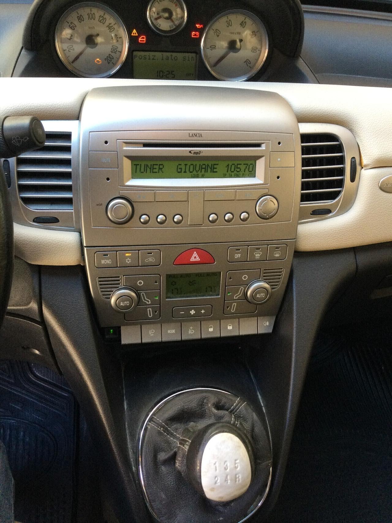 Lancia Ypsilon 1.3 MJT 75 CV Moda Milano