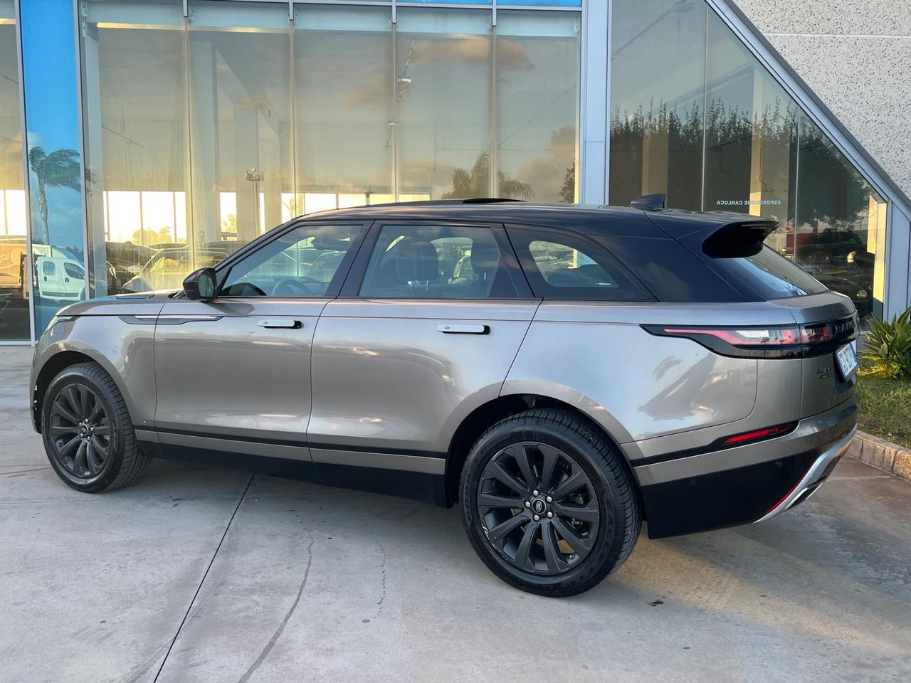 Land Rover Range Velar 3.0D l6 300 CV R-Dynamic SE