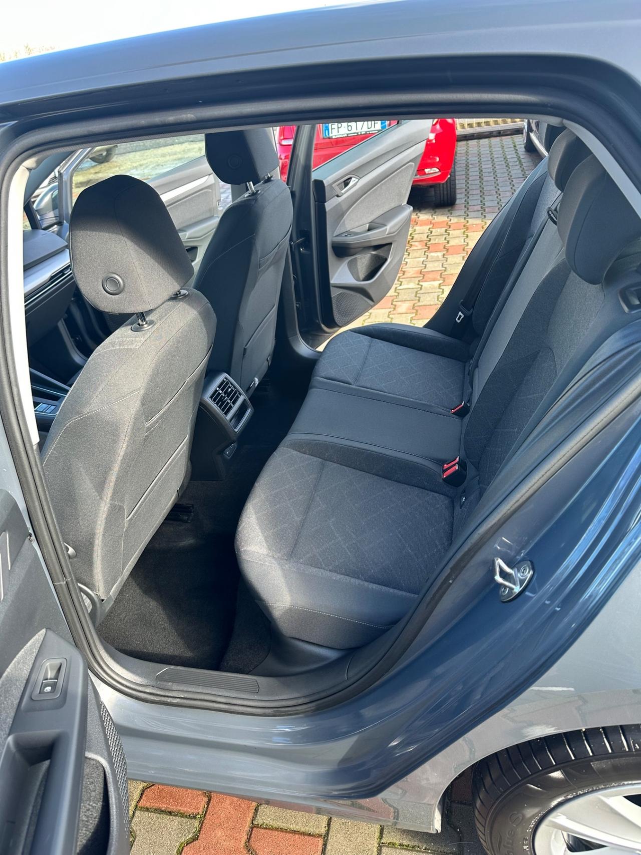 Volkswagen Golf 2.0 TDI 115 CV SCR Life