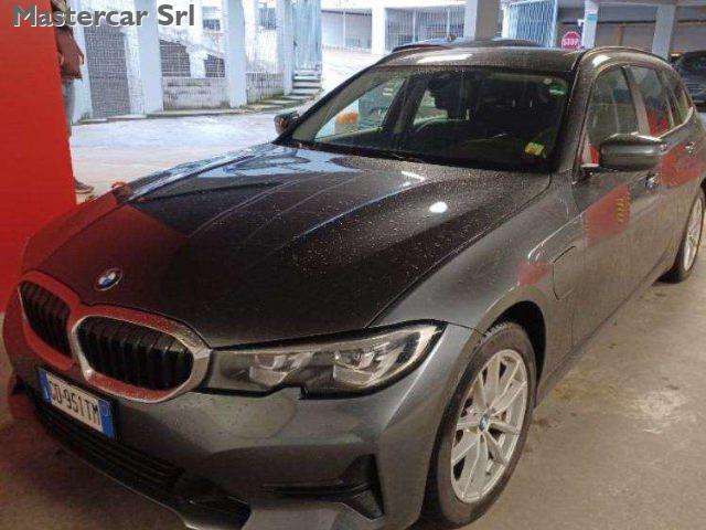 BMW 330 330e Touring Business Advantage TETTO auto GD951TM