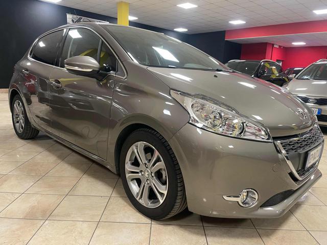 PEUGEOT 208 1.6 8V e-HDi allure *navi/cruise/led/neo patent*