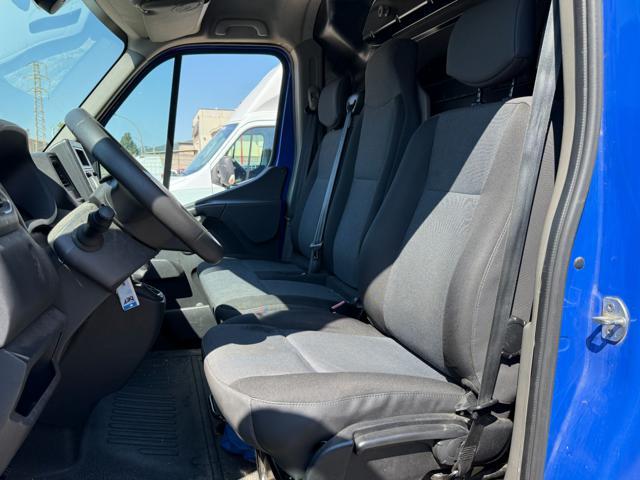 RENAULT Master T33 2.3 dCi 135 cv PASSO MEDIO