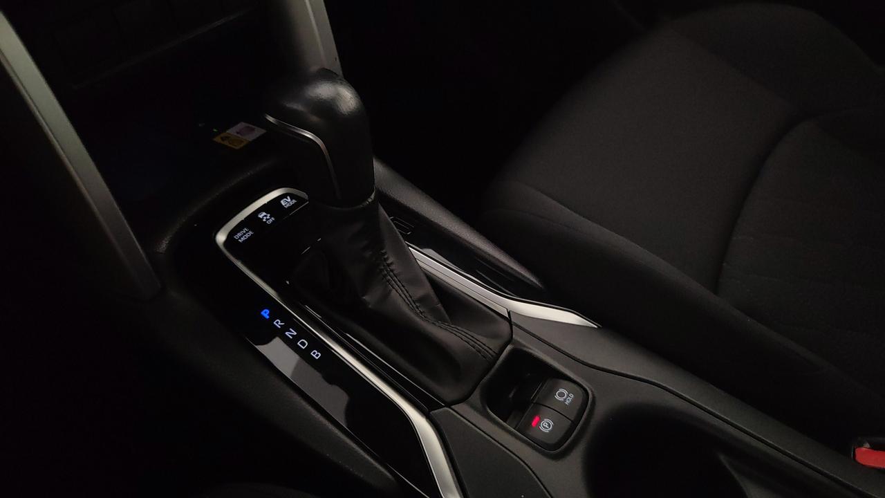 TOYOTA Corolla Cross 1.8h Trend fwd 140cv e-cvt