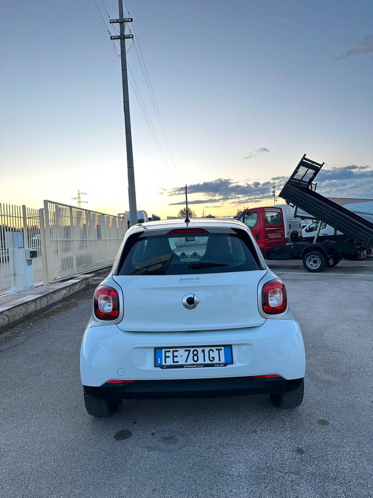 SMART FORFOUR 70 1.0 Prime