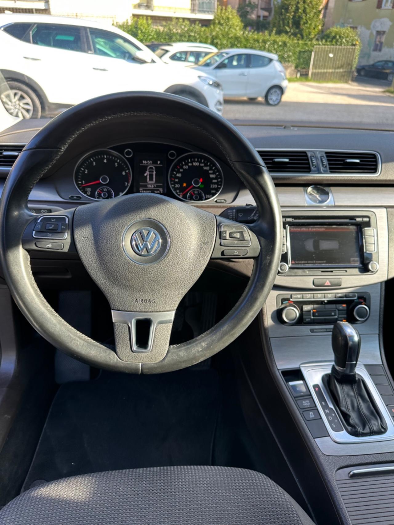 Volkswagen PASSAT VARIANT 1.4 TSI DSG ECOFUEL METANO