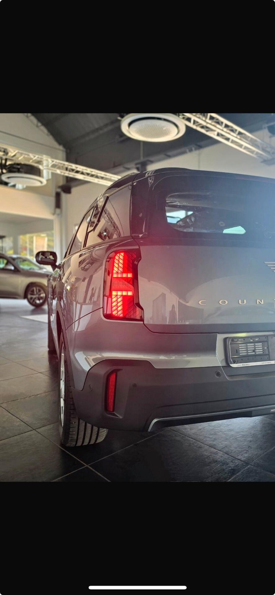 Mini Cooper D Countryman Mini D Favoured Countryman M PLUS