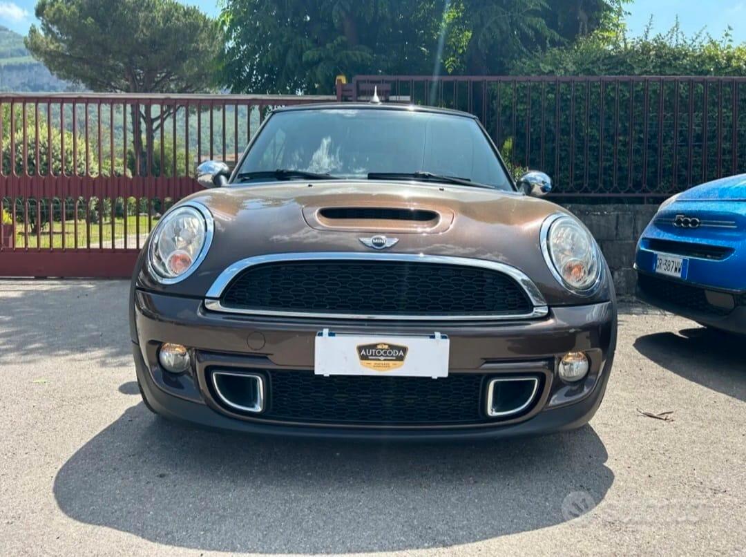 Mini Cooper SD Cabrio choccolate