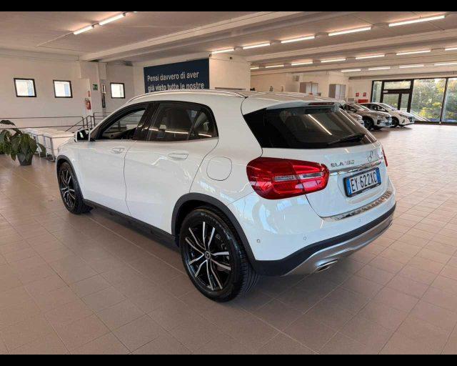 MERCEDES-BENZ GLA 180 CDI Automatic Sport