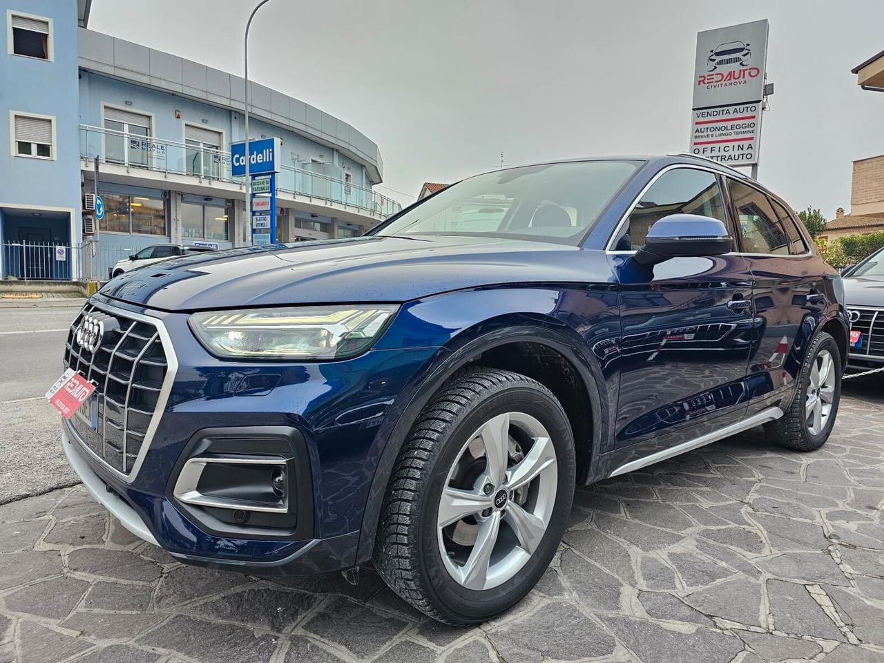 Audi Q5 40 TFSI quattro S tronic Identity Black 2.0 204 CV