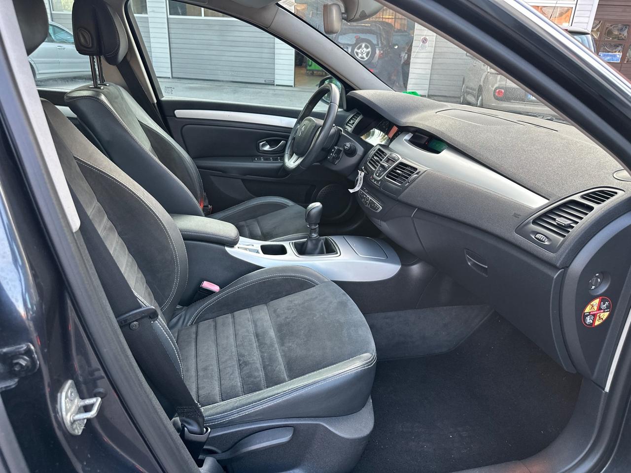 Renault Laguna 2.0 dCi SporTour soli 130mila km