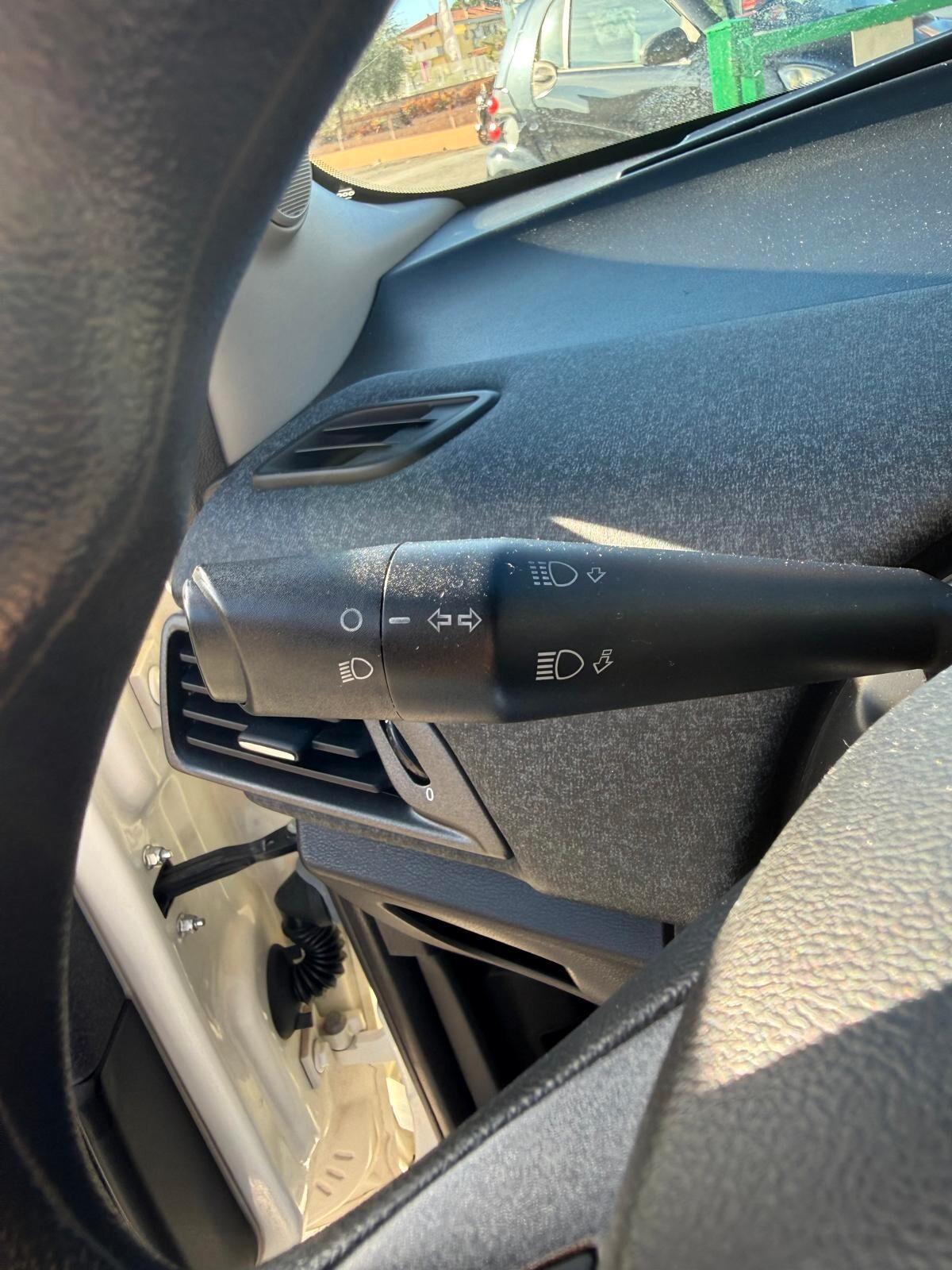Lancia Ypsilon 1.2 69 CV 5 porte Elefantino Blu