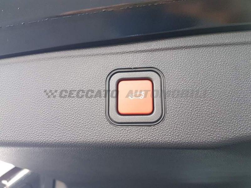 Jeep Avenger Avenger E-Hybrid Avenger Tech& Sky 1.2 110cv Dct Mhev