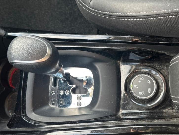 *** IN ARRIVO *** Peugeot 2008 1.5 BlueHDi 120cv EAT6 Black Matt 2018