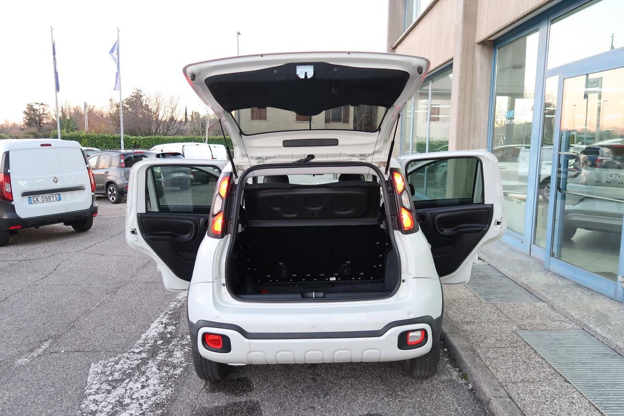 Fiat Panda 1.0 FireFlyHybrid Cross