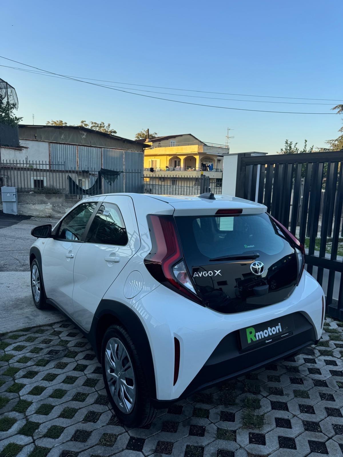 Toyota Aygo X 1.0 VVT-i 72 CV 5 porte Trend