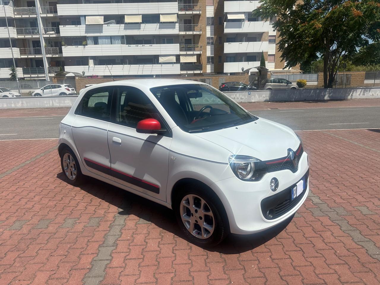 Renault Twingo 1.0 SCe Intens