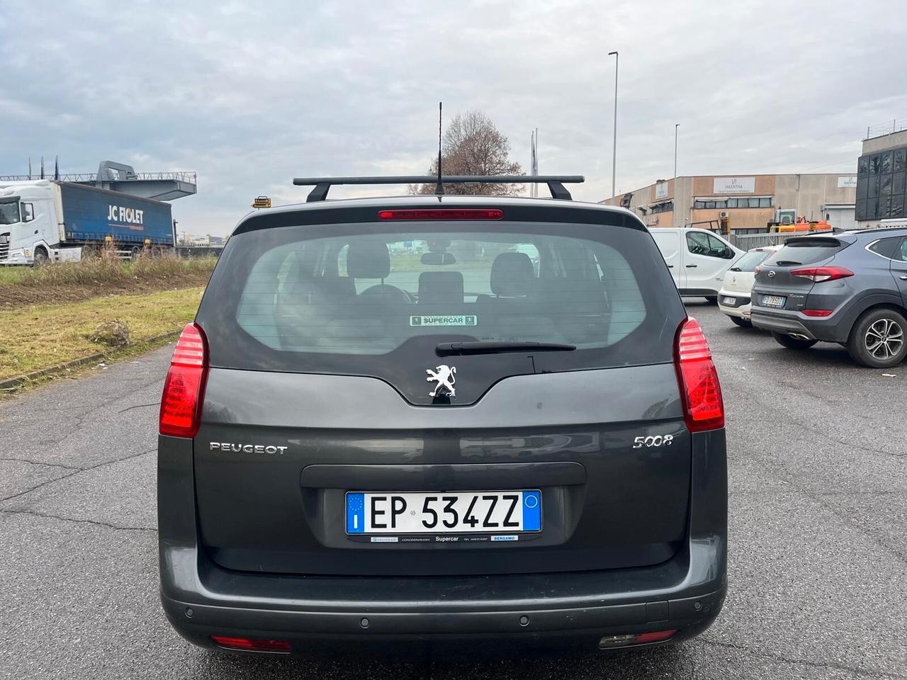 Peugeot 5008 1.6 HDi 112CV Active