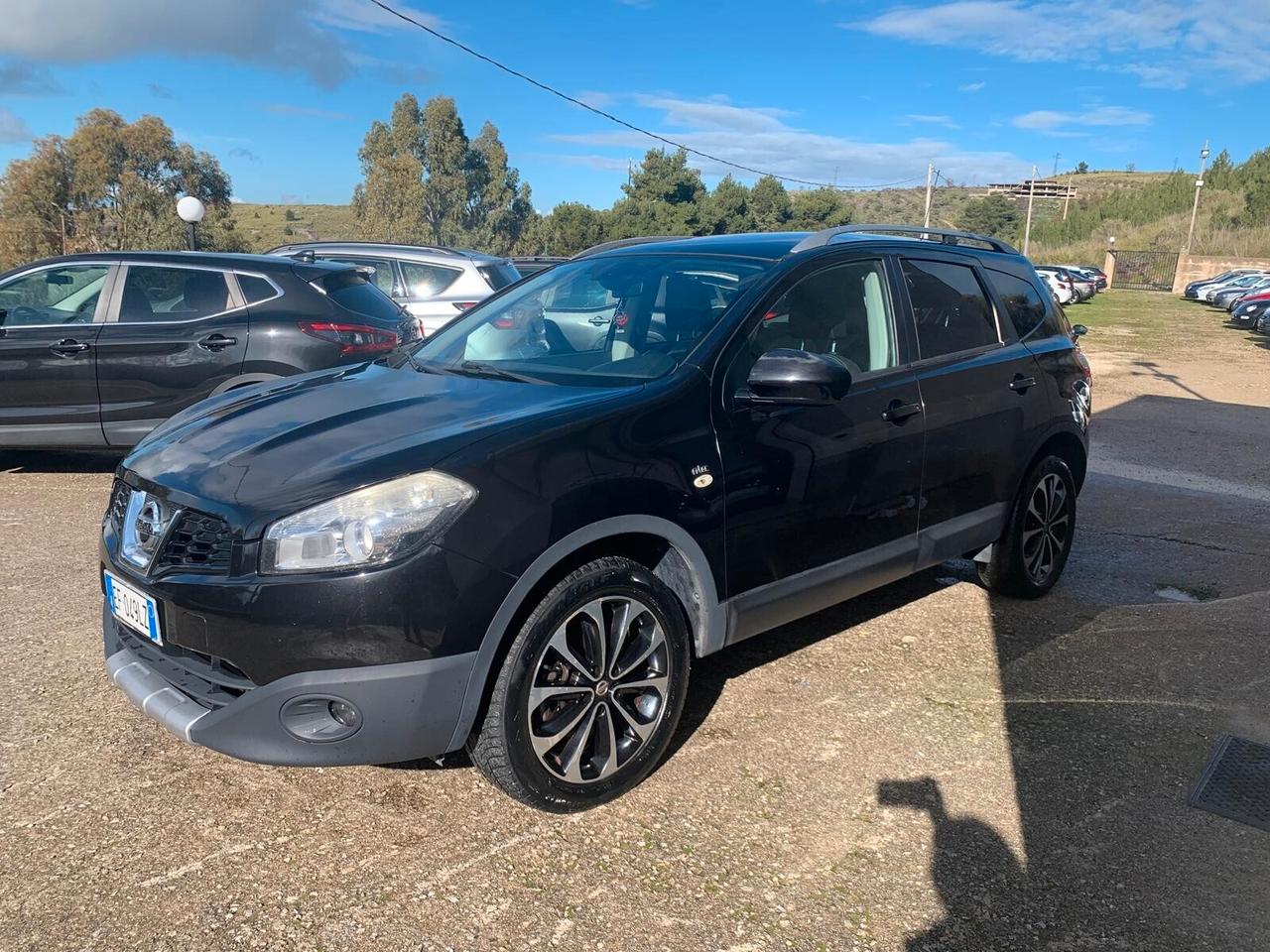 Nissan Qashqai 2 2.0 dci 4x4 7 posti - 2011