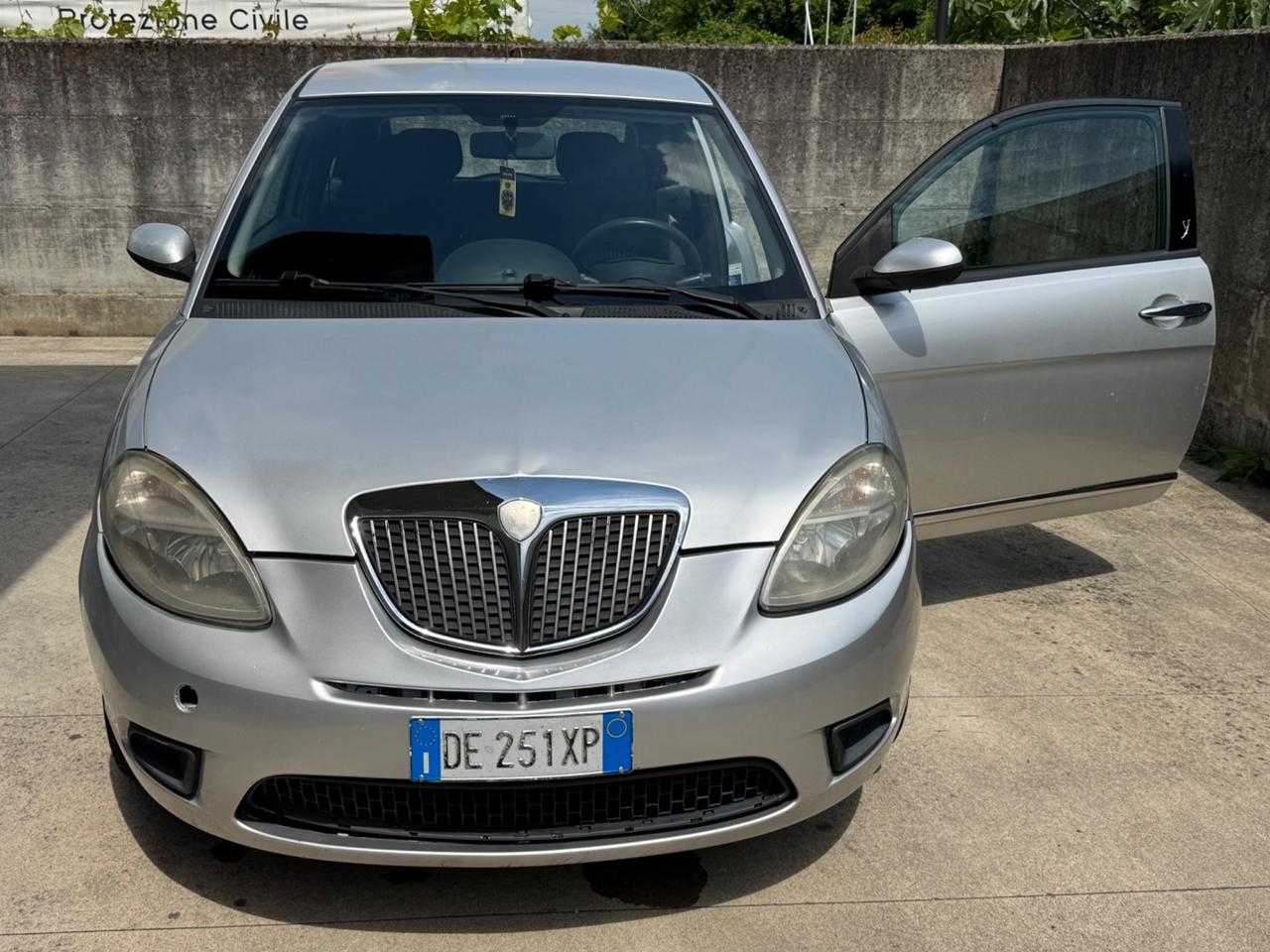 Lancia Ypsilon 1.2 Argento