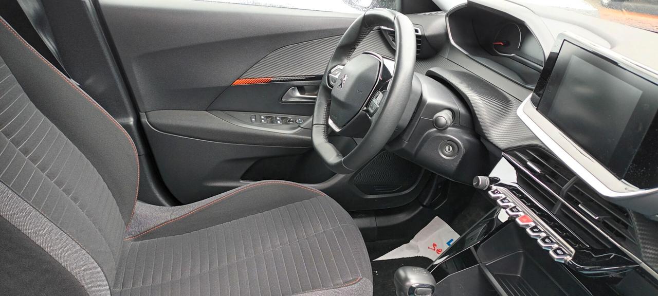 Peugeot 2008 BlueHDi 110 S&S Allure Pack