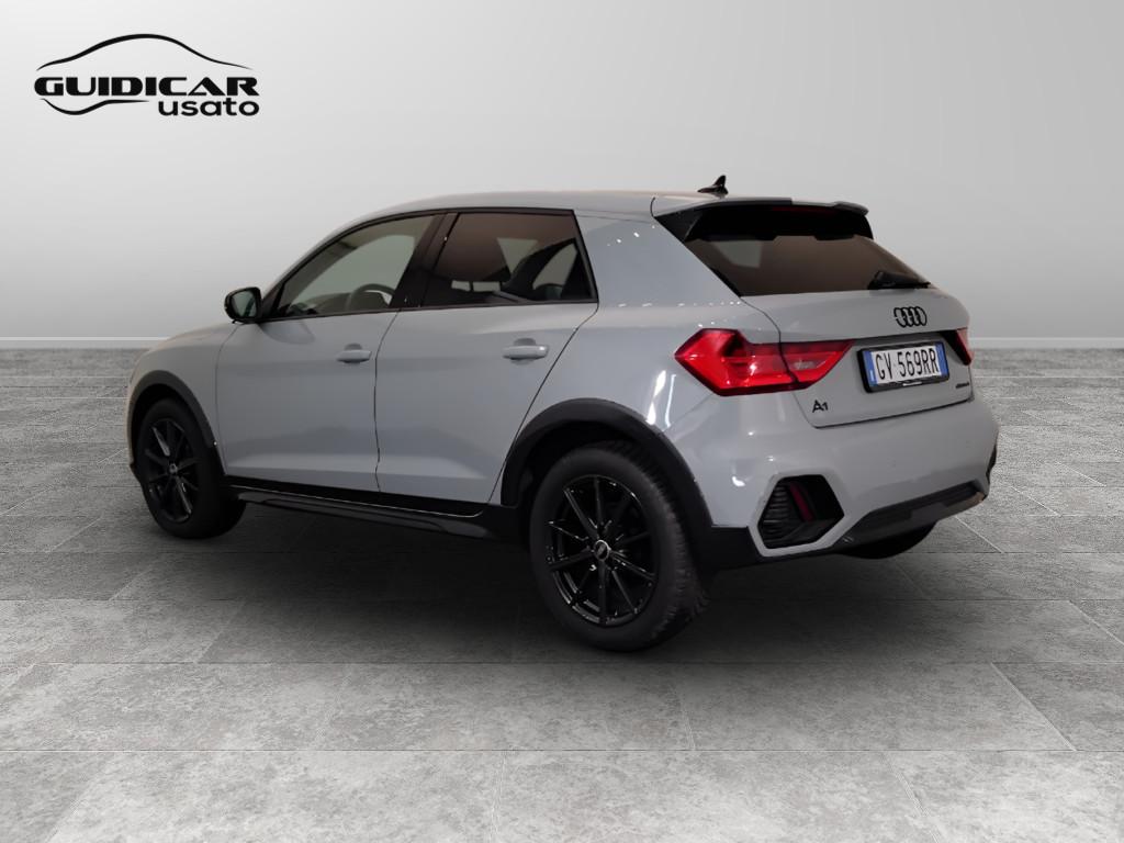 AUDI A1 II 2022 allstreet - A1 allstreet 25 1.0 tfsi Business 95cv