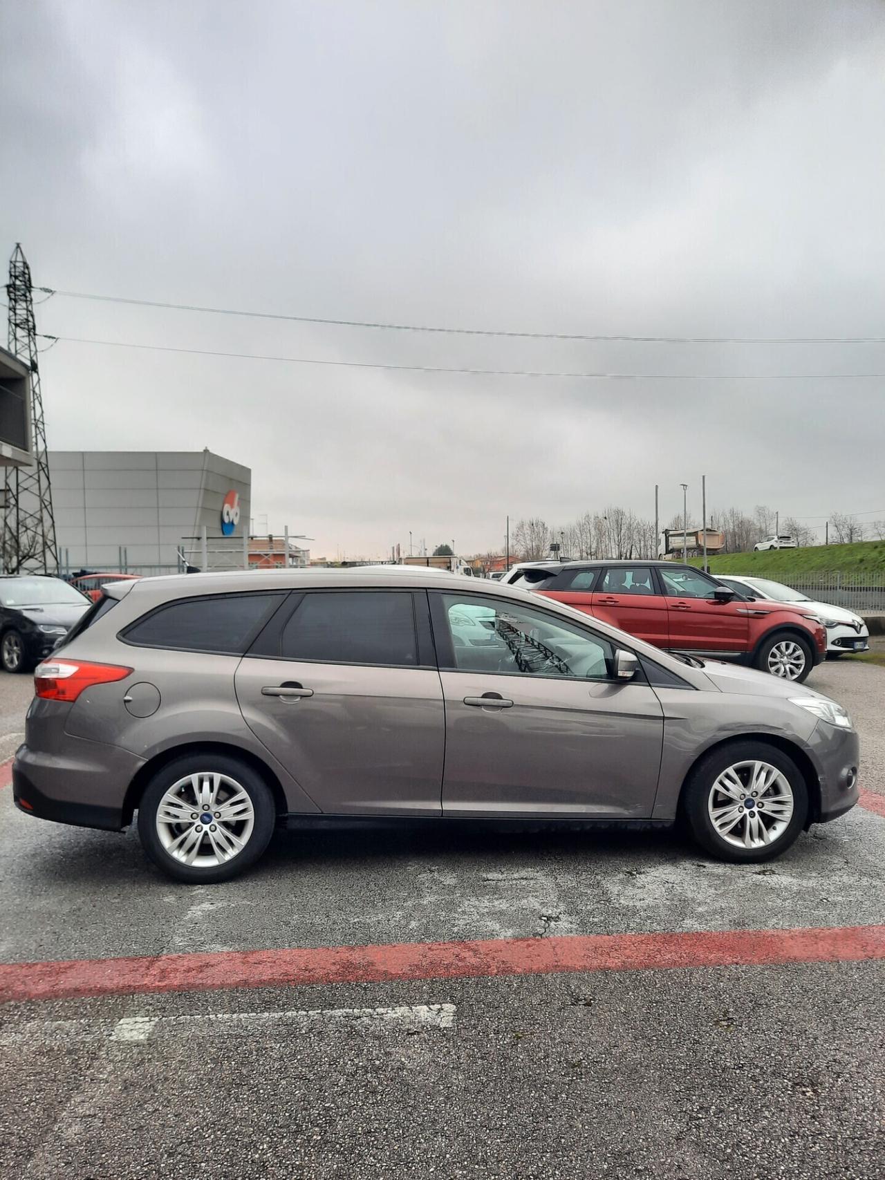 Ford Focus 1.6 TDCi 115 CV SW GANCIO TRAINO