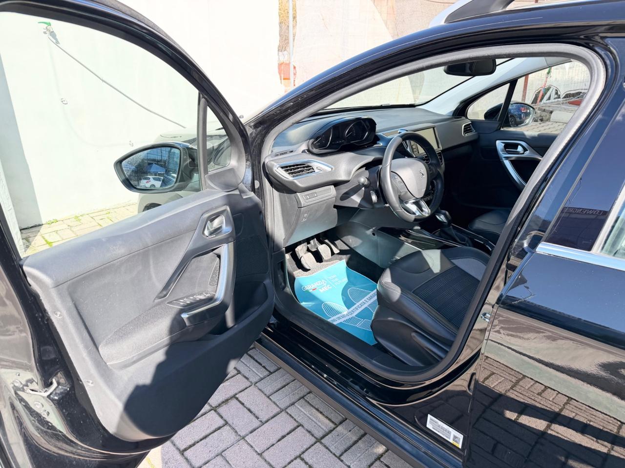 Peugeot 2008 BlueHDi Allure