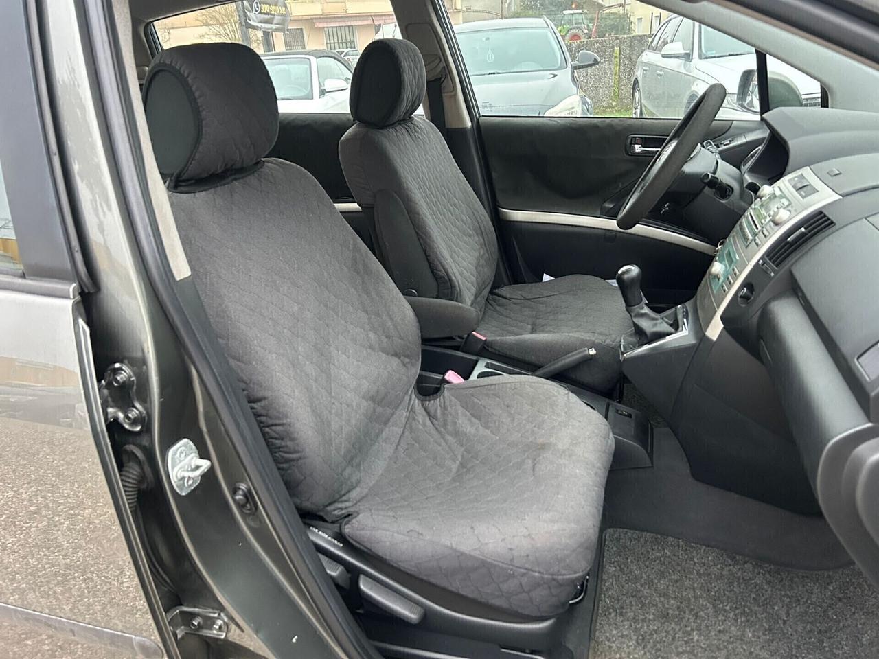 Toyota Corolla 2.0 16V D-4D 5 porte Sol