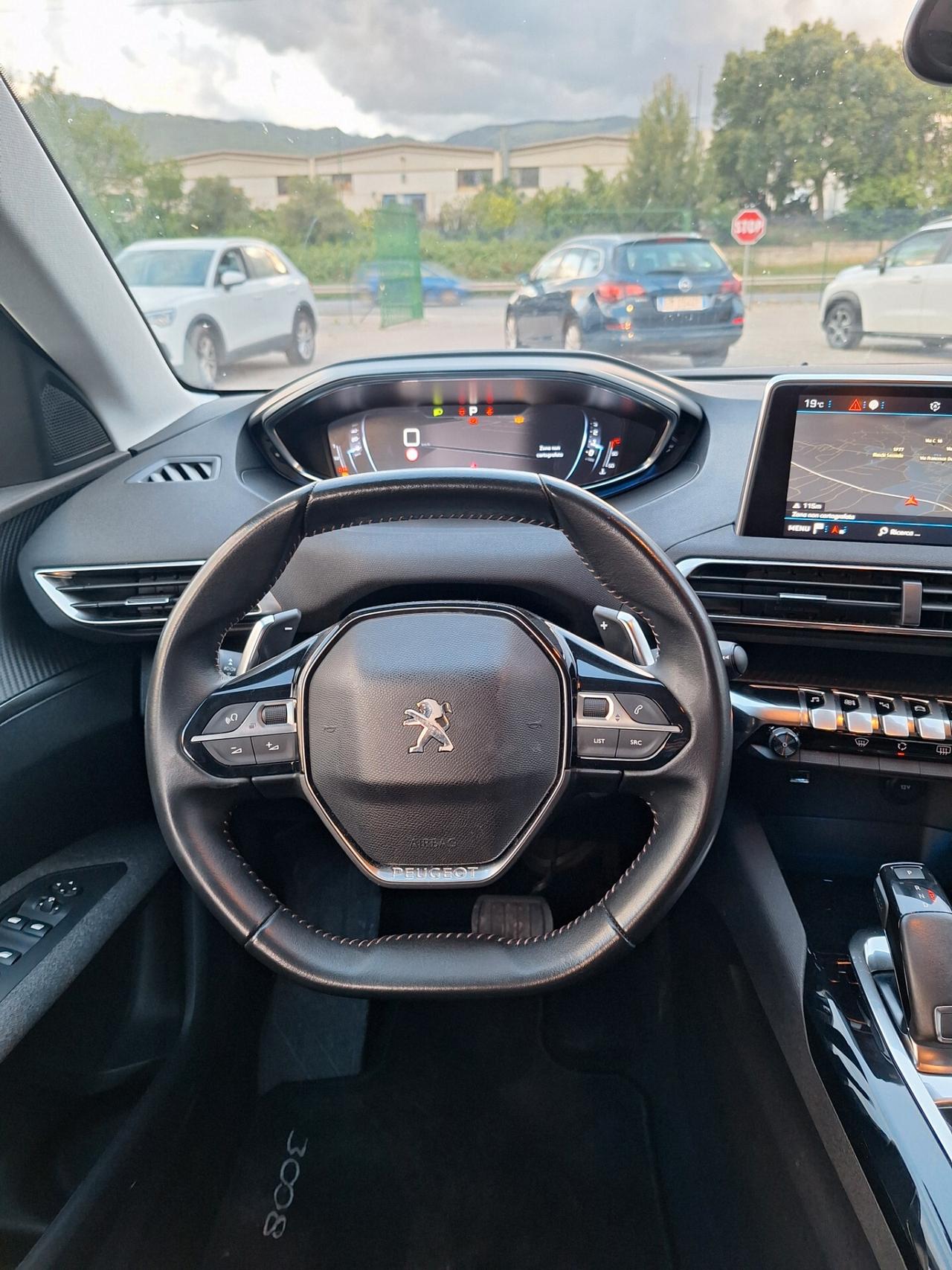 Peugeot 3008 BlueHDi 130 S&S EAT8 Allure