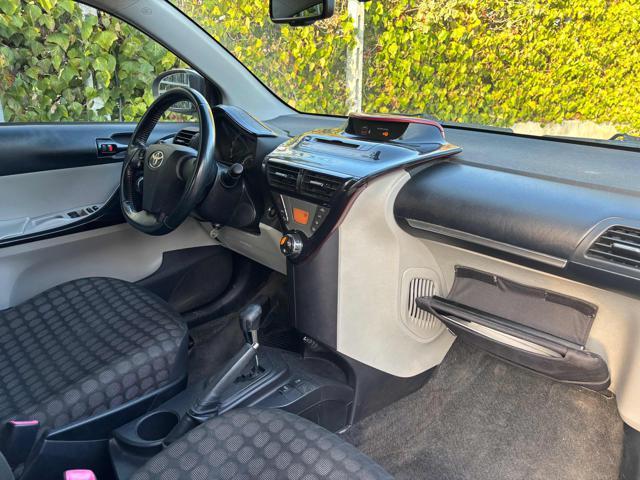 TOYOTA iQ 1.0 CVT Sol