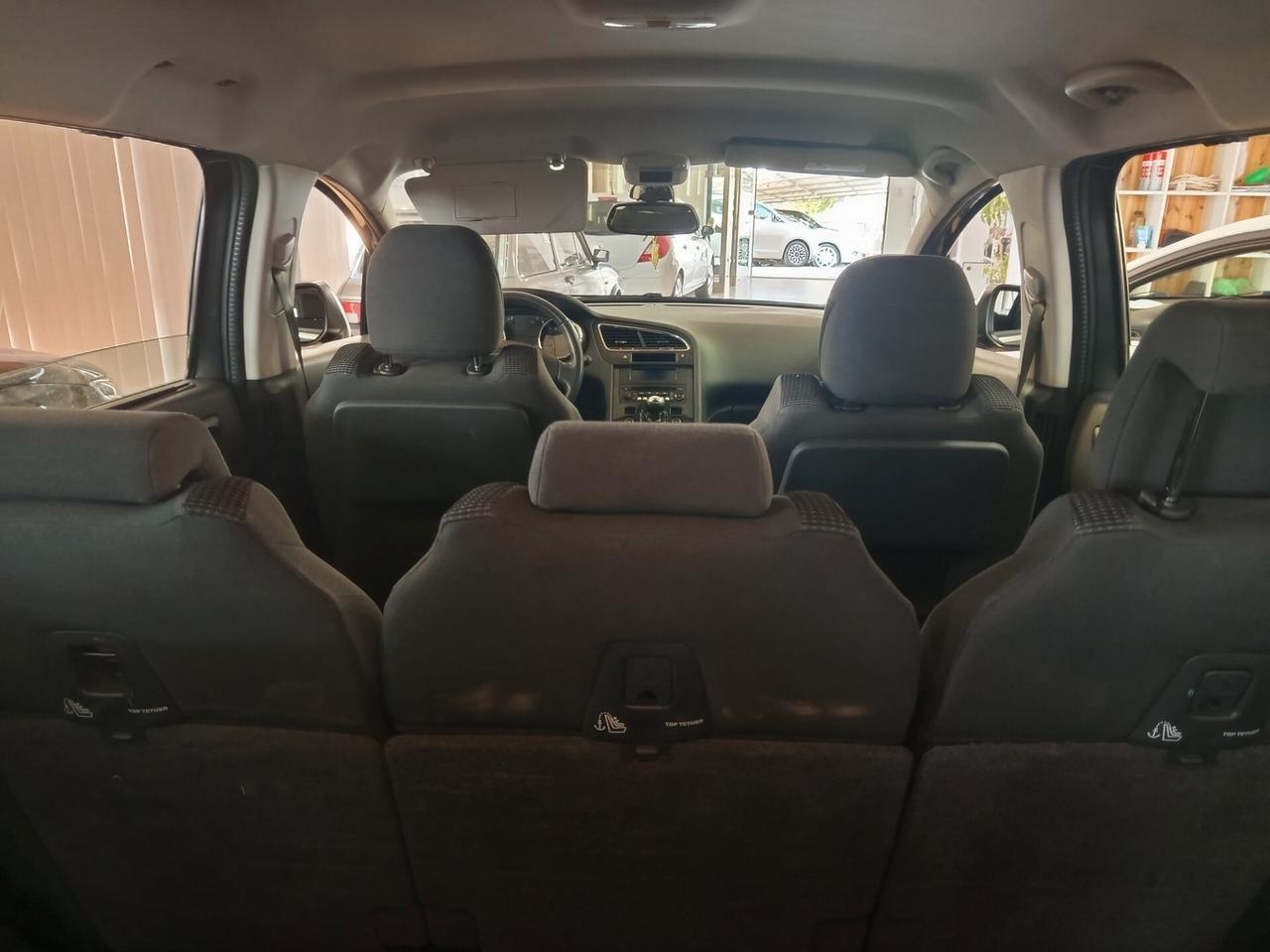 Peugeot 5008 1.6 diesel, 7 posti, 163 Mila chilometri