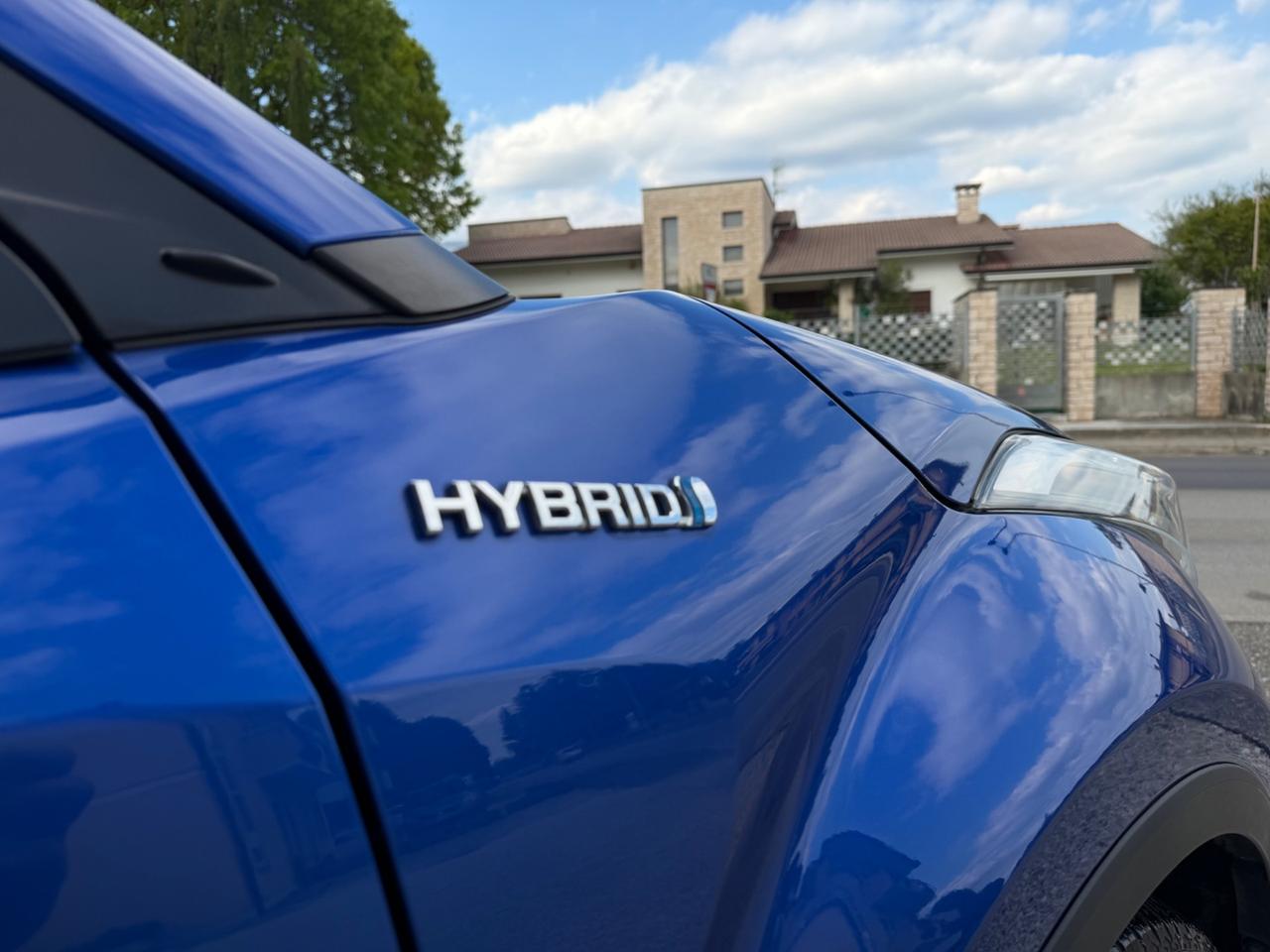 Toyota C-HR 1.8 Hybrid E-CVT Business OK Neopatentati