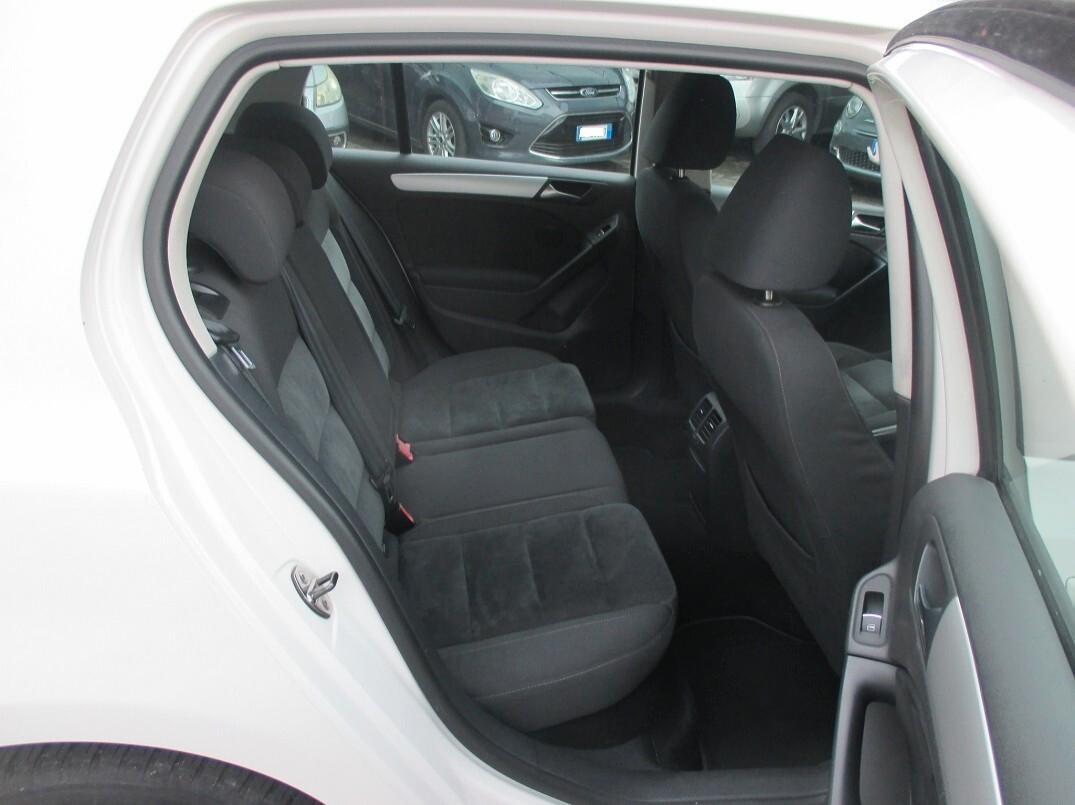 Volkswagen Golf 1.4 TSI 122CV 5p. Highline Per Neopatentati