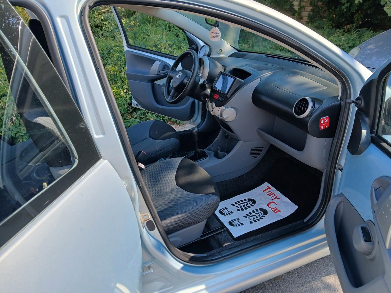 Toyota Aygo 1.0 12V 5 porte Sol 130 Mila km