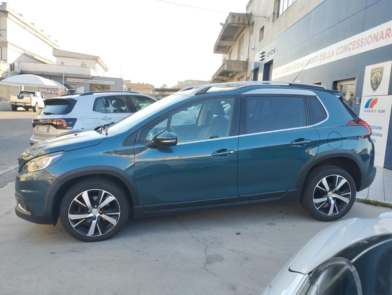 Peugeot 2008 BlueHDi 120 S&S Allure