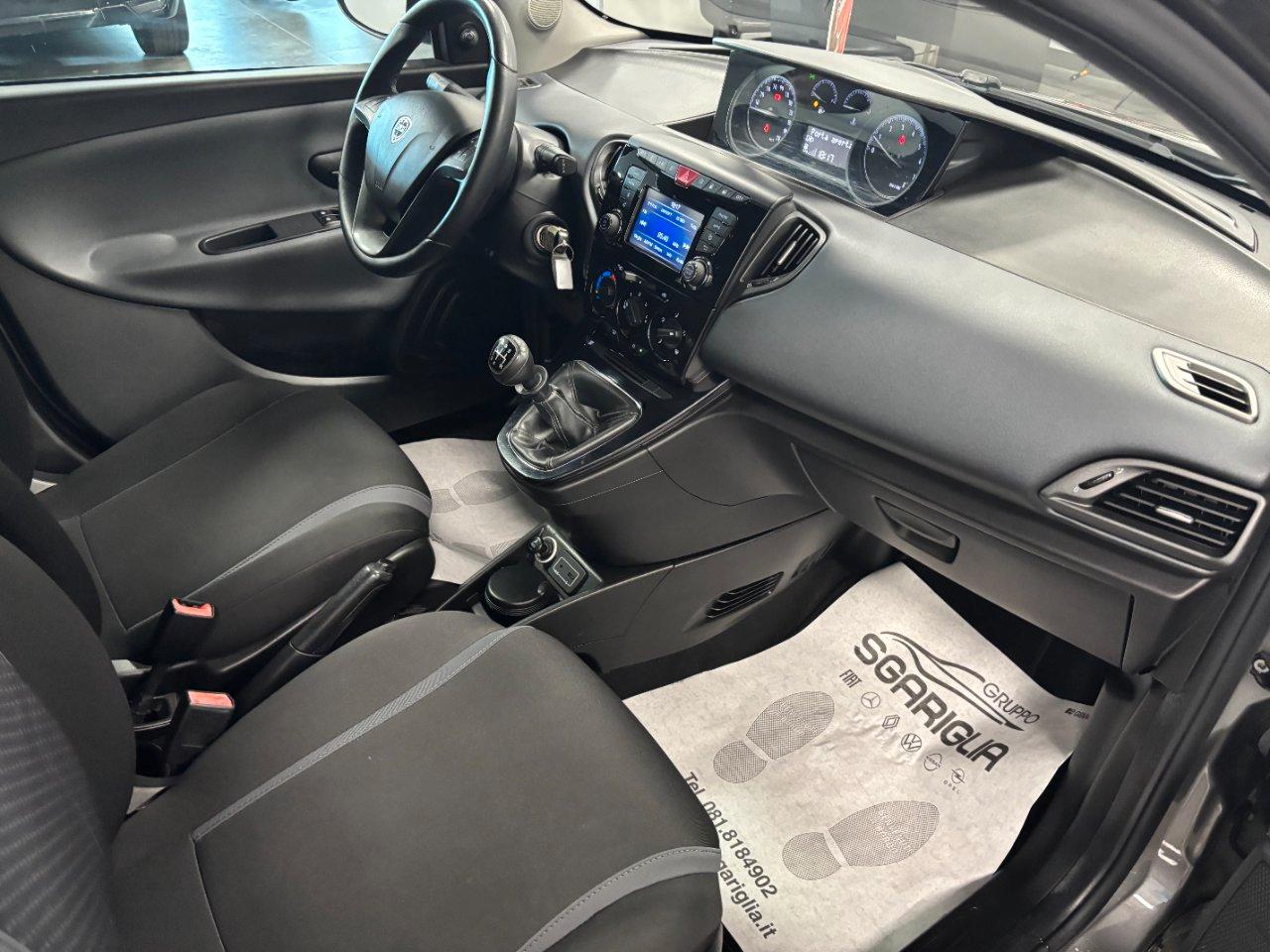 Lancia Ypsilon 1.2 GPL Gold Ecochic