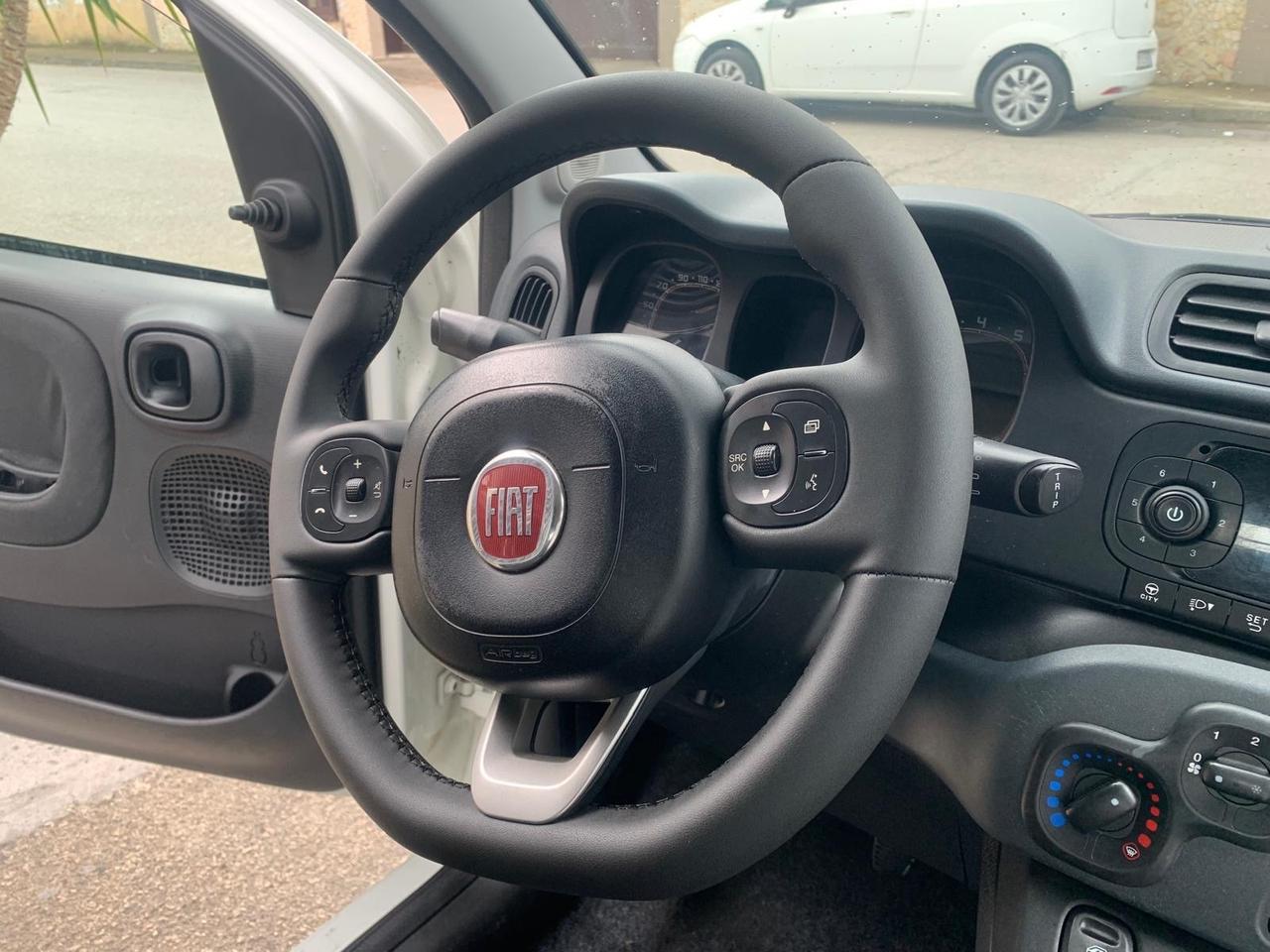 Fiat Panda 1.2 EASY autocarro 2017