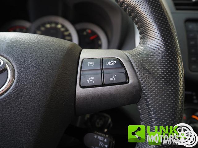 TOYOTA RAV 4 2.2 D-4WD Luxury