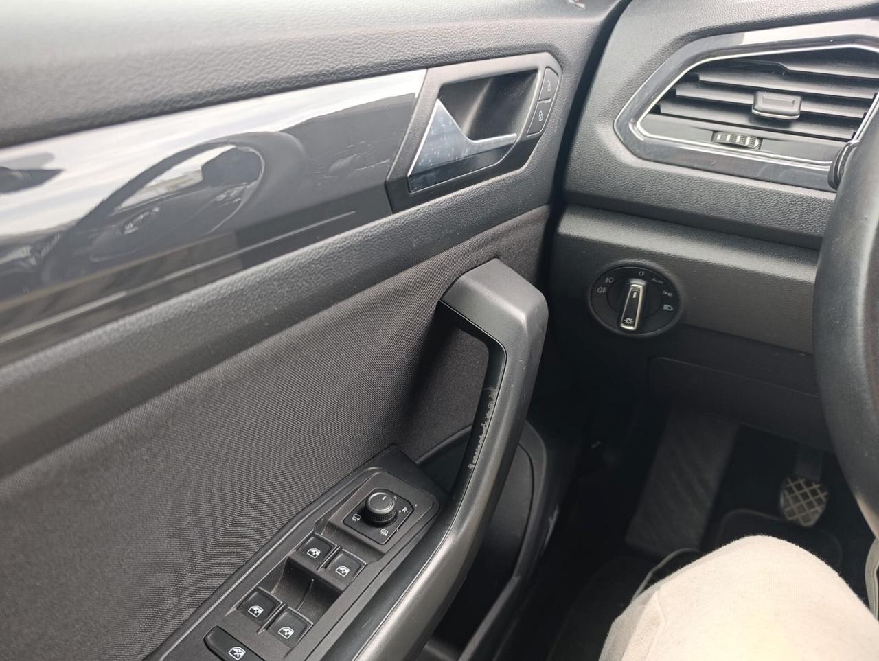 Volkswagen T-Roc 1.6 TDI SCR Style BlueMotion Technology