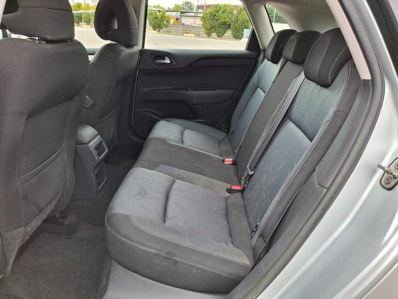Citroen C4 1.6 e-HDi 115 Airdream Exclusive-DIESEL 6 MARCE-