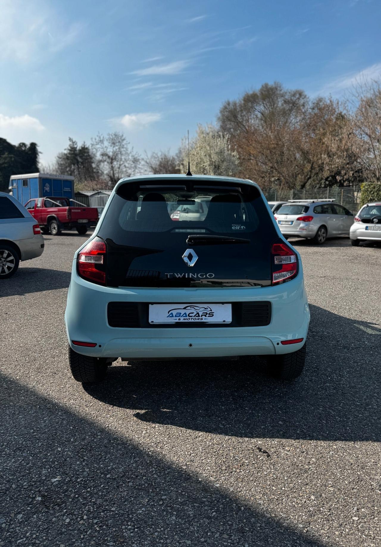 Renault Twingo 1.0 52kW Benz 5p *59.000 km*