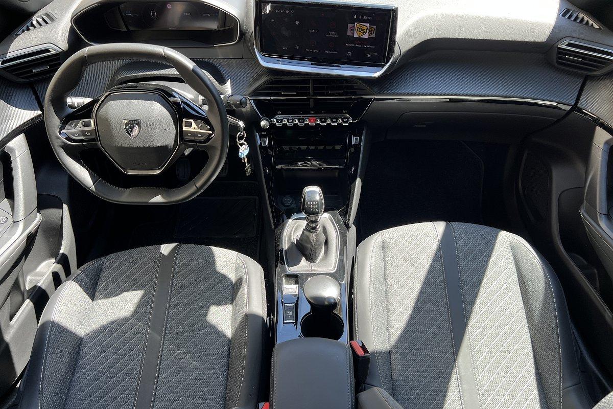 PEUGEOT 2008 PureTech 100 S&S Allure