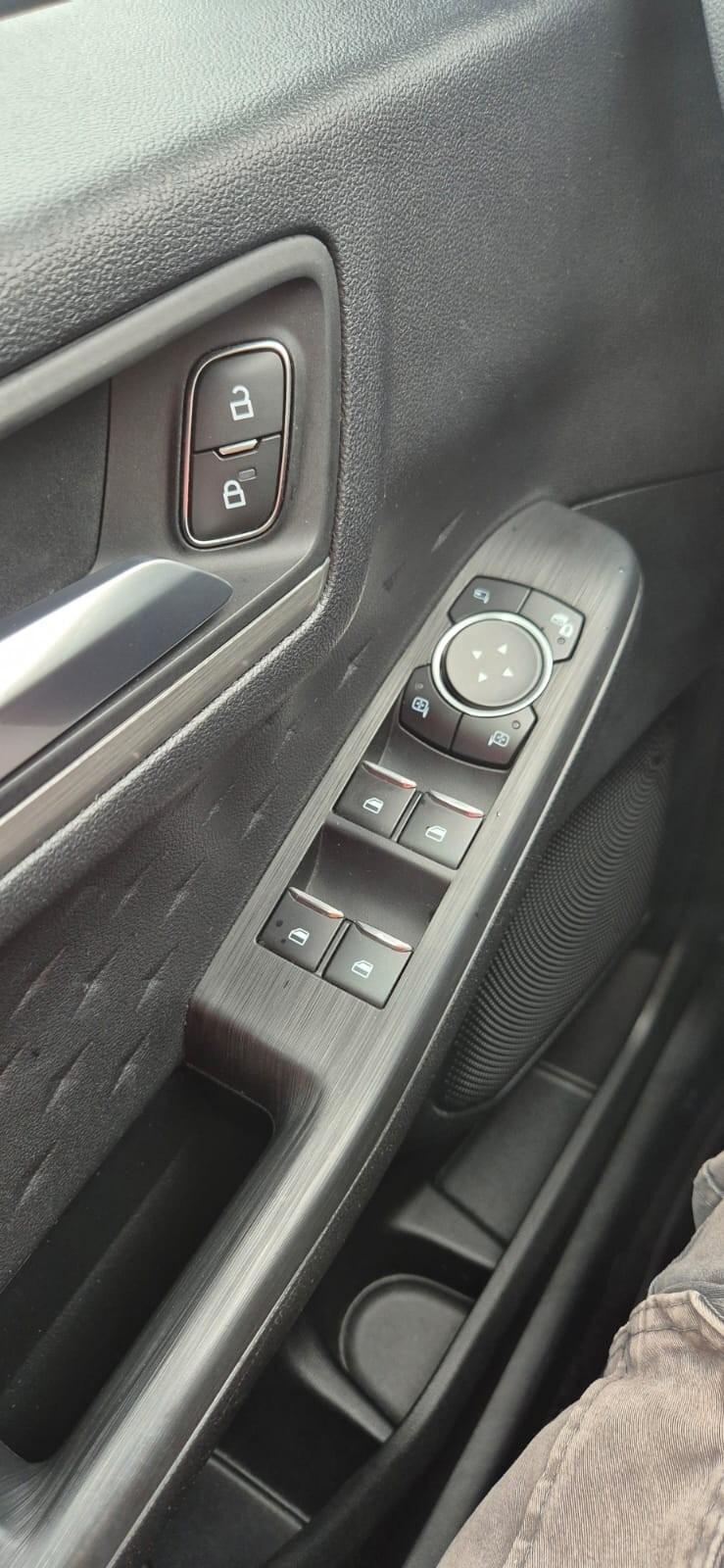Ford Kuga 1.5EcoBlue 120CV 2WD Tit.-Garanzia 2anni
