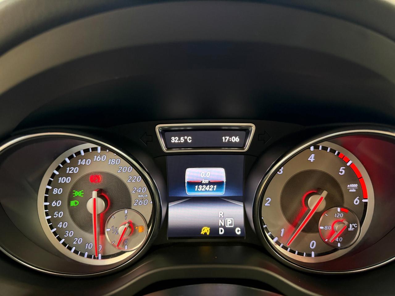 Mercedes-benz CLA 200 d PREMIUM AMG-MOTORE MERCEDES-UNICOPROPRIETARIO